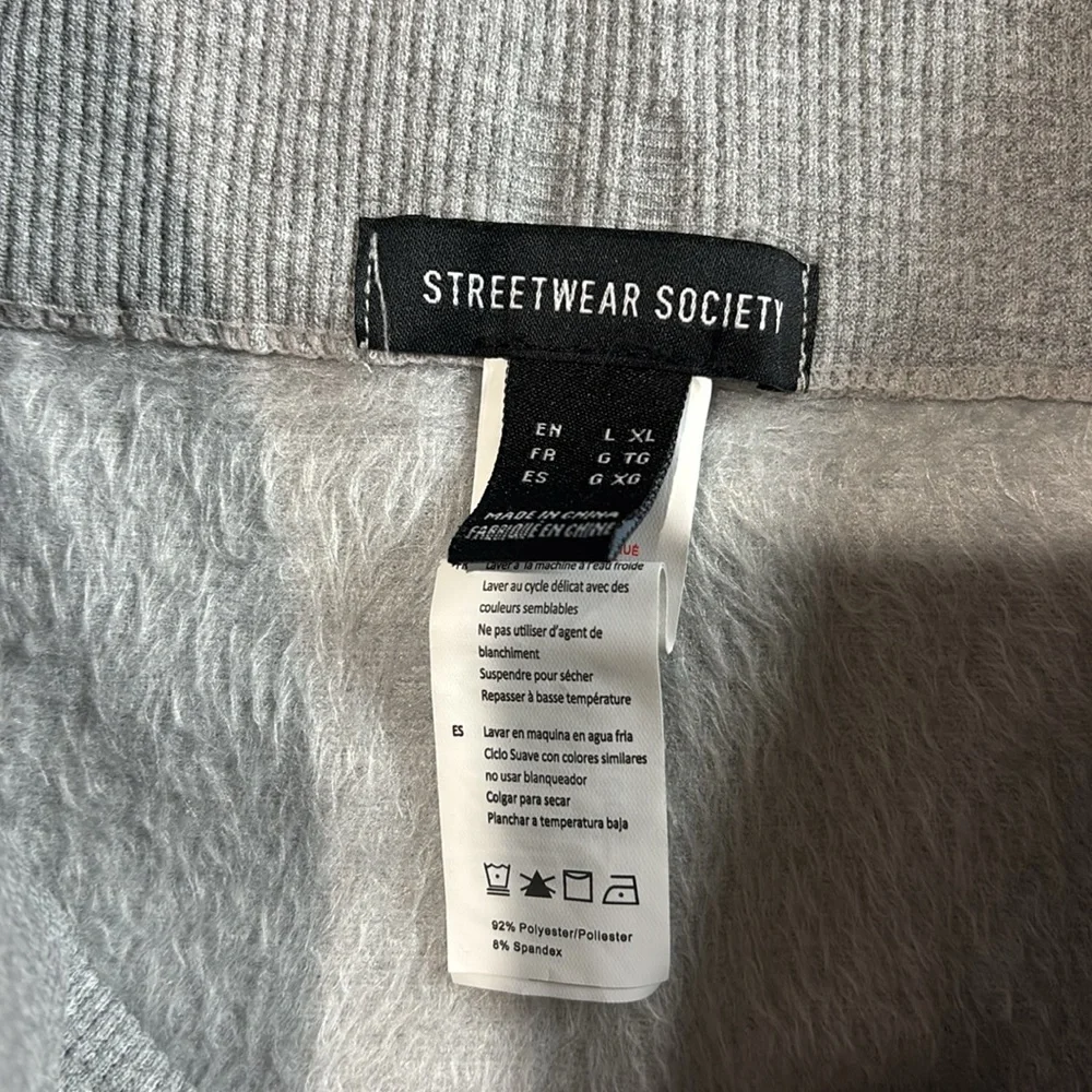 Streetwear Society Gray Fleece Lined Seamless Leggings Soft and Versatile - Picture 3 of 3